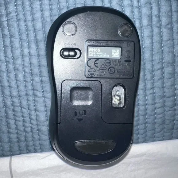 Logitech computer mouse - Picture 3 of 9